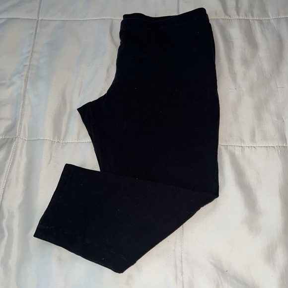 🖤New York & Co black cropped leggings. Size L🖤 - Picture 3 of 7